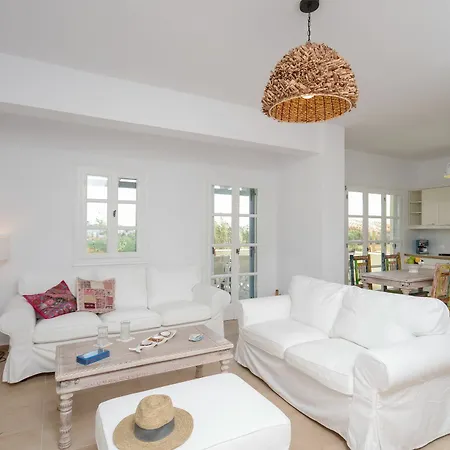 Βίλα Seaside Naxos • *